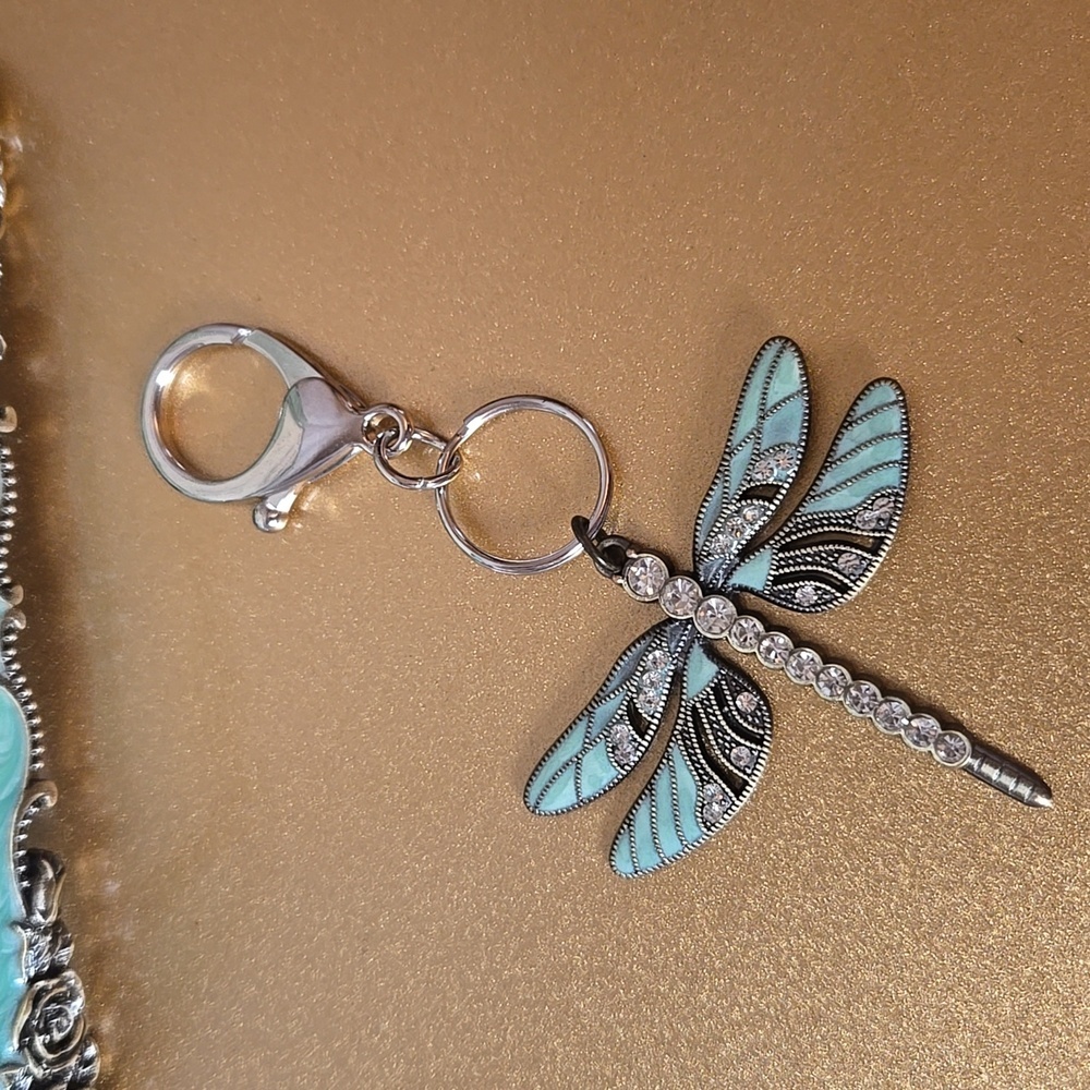 Hand Crafted 💓 Dragonfly Keychain Charm